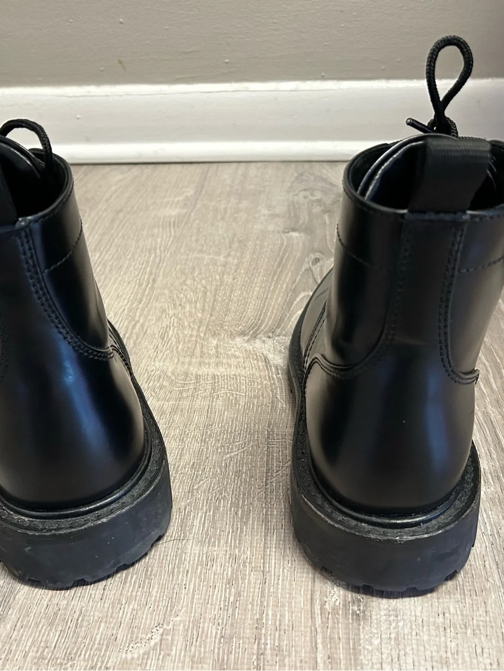 Thursday Boots Men’s Black Lace-Up Derby Shoes Boots